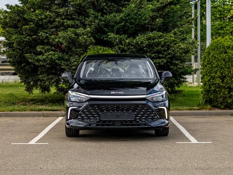 2025 BAIC U5 Plus, чёрный, 2055000 рублей, вид 2