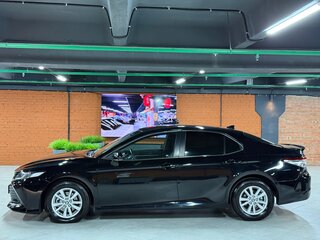 2020 Toyota Camry VIII (XV70), чёрный, 2590000 рублей, вид 4