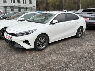 2021 Kia K3 II Рестайлинг, белый, 1830000 рублей, вид 1
