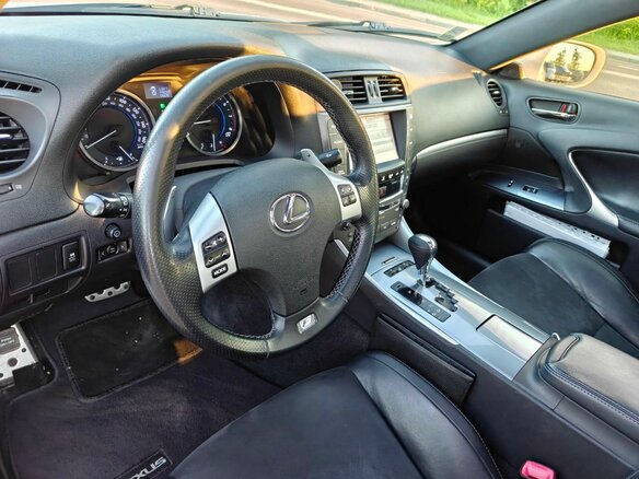 2012 Lexus IS 250 II Рестайлинг 2, белый, 1930000 рублей - вид 9