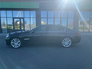 2014 BMW 7 серии 730d xDrive V (F01/F02/F04) Рестайлинг, чёрный, 2015000 рублей, вид 3