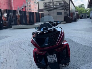 2021 Honda GL 1800 Gold Wing, красный, 2700000 рублей, вид 4