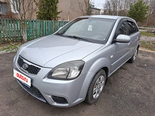 2011 Kia Rio II Рестайлинг, серебристый, 400000 рублей, вид 1