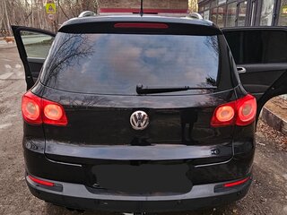 2010 Volkswagen Tiguan I, чёрный, 1150000 рублей, вид 5