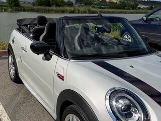 2020 Mini Cabrio JCW John Cooper Works III Рестайлинг, серебристый, 3599000 рублей, вид 2