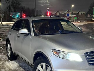 2005 Infiniti FX35 I (S50), серебристый, 900000 рублей, вид 4