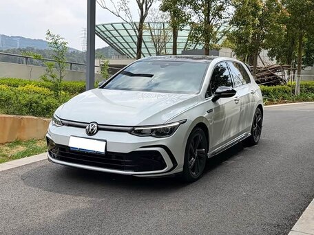 Volkswagen Golf VIII