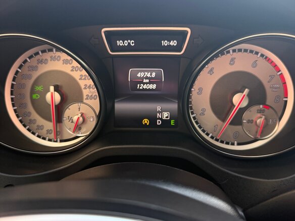 2015 Mercedes-Benz GLA 250 I (X156), серый, 2150000 рублей - вид 16