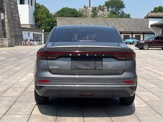 2024 Geely Emgrand II, серый, 1224000 рублей, вид 4