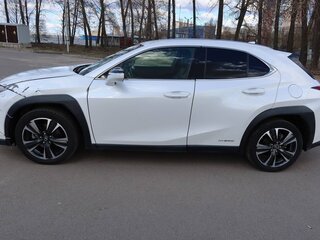 2020 Lexus UX 250h I, белый, 3050000 рублей, вид 4