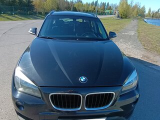 2014 BMW X1 20i I (E84) Рестайлинг, чёрный, 1400000 рублей, вид 2