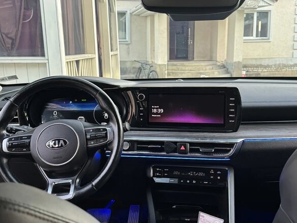 2021 Kia K5 III, белый, 1750000 рублей - вид 10