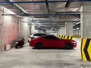 2020 Ford Mustang VI Рестайлинг, красный, 3050000 рублей, вид 2
