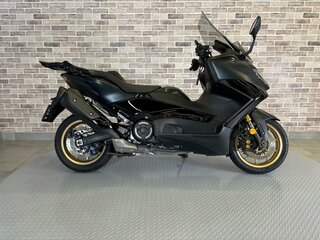 2023 Yamaha TMAX, зелёный, 1230000 рублей, вид 1