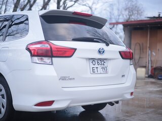 2017 Toyota Corolla Fielder XI (E160, E170, E180) Рестайлинг 1, белый, 1430000 рублей, вид 5