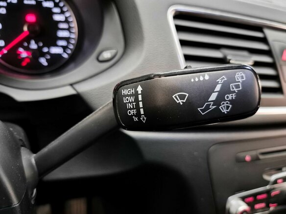 2012 Audi Q3 I (8U), белый - вид 8