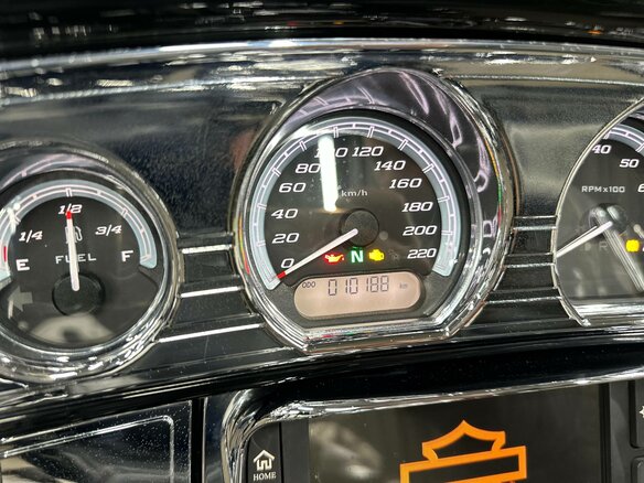 2017 Harley-Davidson Electra Glide, чёрный, 1690000 рублей - вид 36