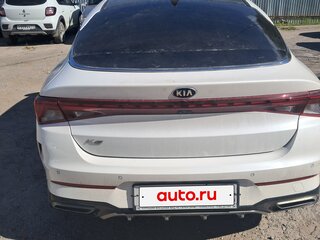 2021 Kia K5 III, белый, 1700000 рублей, вид 5