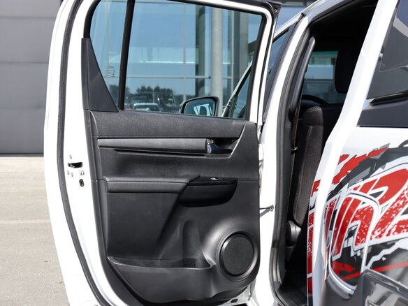 2026 Toyota Hilux VIII Рестайлинг 2, белый - вид 34
