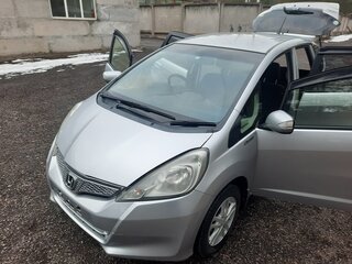 2012 Honda Fit II, серебристый, 915000 рублей, вид 1