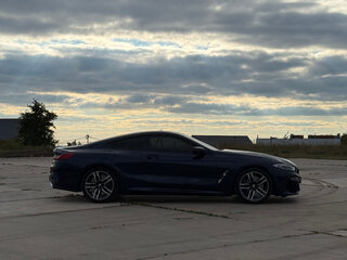 2019 BMW 8 серии 840i xDrive II (G14/G15/G16), синий, 8000000 рублей, вид 4