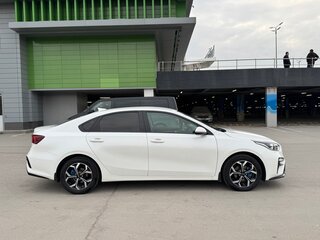 2019 Kia Cerato IV, белый, 1650000 рублей, вид 3