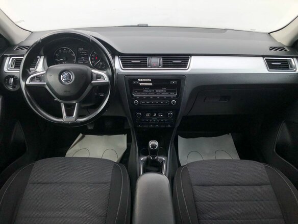 2015 Skoda Rapid I, белый, 750000 рублей - вид 9