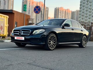 2016 Mercedes-Benz E-Класс 200 V (W213, S213, C238), зелёный, 2350000 рублей, вид 1