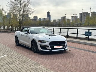 2019 Ford Mustang VI Рестайлинг, белый, 3688000 рублей, вид 2