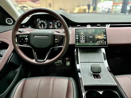 2024 Land Rover Range Rover Evoque P250 MHEV Long II, серебристый, 4260000 рублей, вид 5