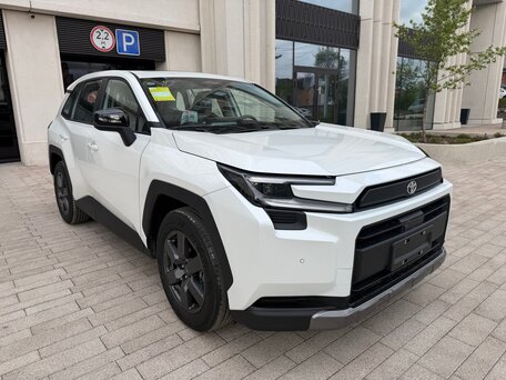 2026 Toyota RAV4 VI (XA60), белый, 4050000 рублей, вид 3