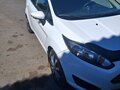 2015 Ford Fiesta Mk6 Рестайлинг, белый, 799999 рублей - вид 6