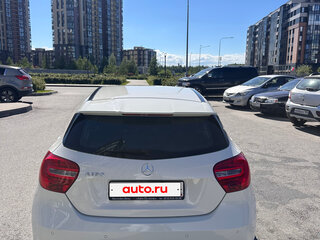 2014 Mercedes-Benz A-Класс 180 III (W176), белый, 1100000 рублей, вид 4