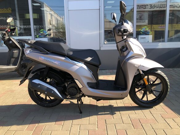 2025 Sym Symphony ST 200, серебристый, 260000 рублей