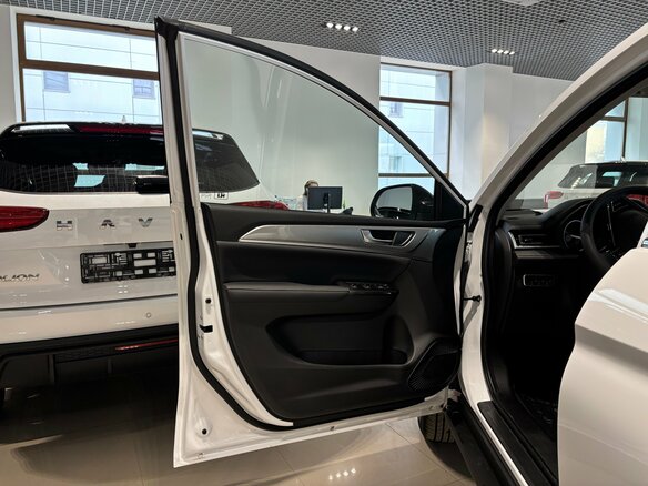 2026 Haval M6 II, белый - вид 8