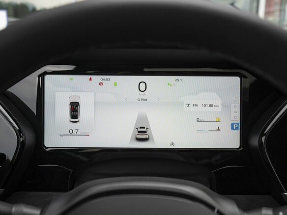 2026 Geely Monjaro I Рестайлинг, серый - вид 26