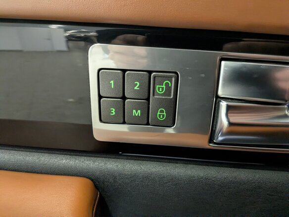 2013 Land Rover Range Rover Sport I Рестайлинг, чёрный, 2100000 рублей - вид 24