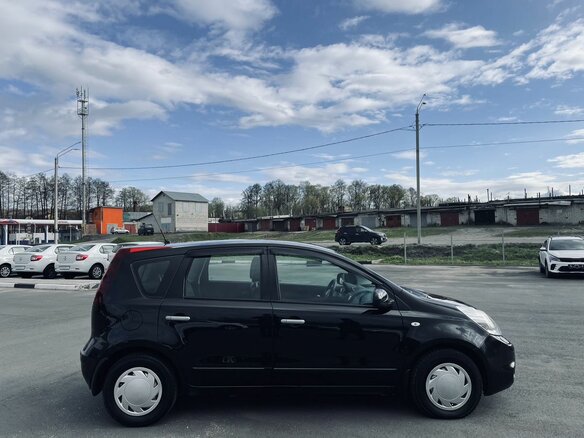 2010 Nissan Note I Рестайлинг, чёрный - вид 3
