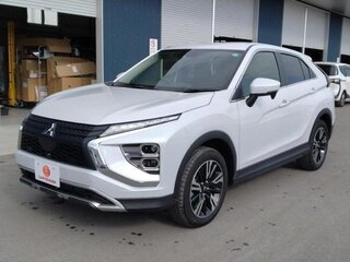 2023 Mitsubishi Eclipse Cross I Рестайлинг, белый, 1900000 рублей, вид 2