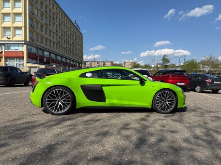 2016 Audi R8 V10 plus II (4S), зелёный, 9999999 рублей, вид 4