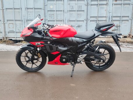 2022 Suzuki GSX-R 125, красный, 399000 рублей, вид 2
