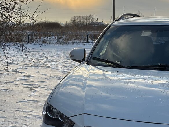 2011 Mitsubishi Outlander II Рестайлинг, белый, 1212000 рублей - вид 3