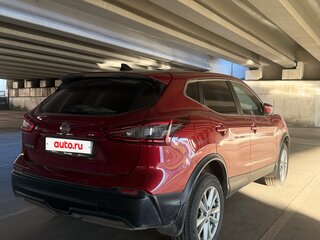 2021 Nissan Qashqai II Рестайлинг, красный, 1999999 рублей, вид 4