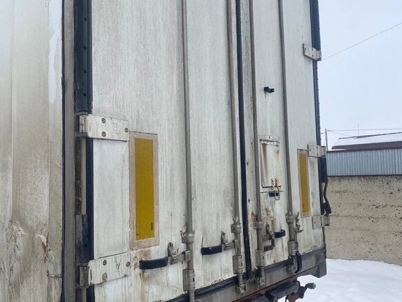 2000 Schmitz Cargobull SKO, белый, 900000 рублей