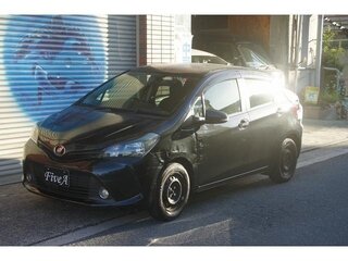 2014 Toyota Vitz III (XP130) Рестайлинг, чёрный, 500000 рублей, вид 1