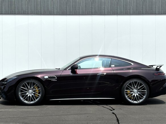 2024 Mercedes-Benz AMG GT 43 II, красный, 14000000 рублей - вид 3