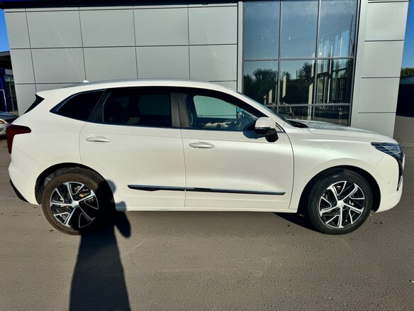 2021 Haval Jolion I, белый, 1800000 рублей - вид 4