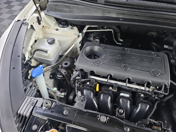 2013 Hyundai ix35 I, белый, 1300000 рублей - вид 10