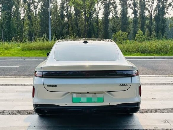 2026 Changan Qiyuan A06 28.39 kWh, бежевый - вид 7