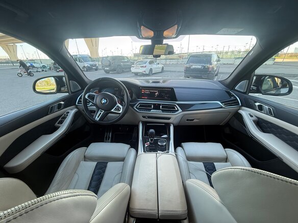 2020 BMW X5 M Competition III (F95), серый, 8000000 рублей - вид 6